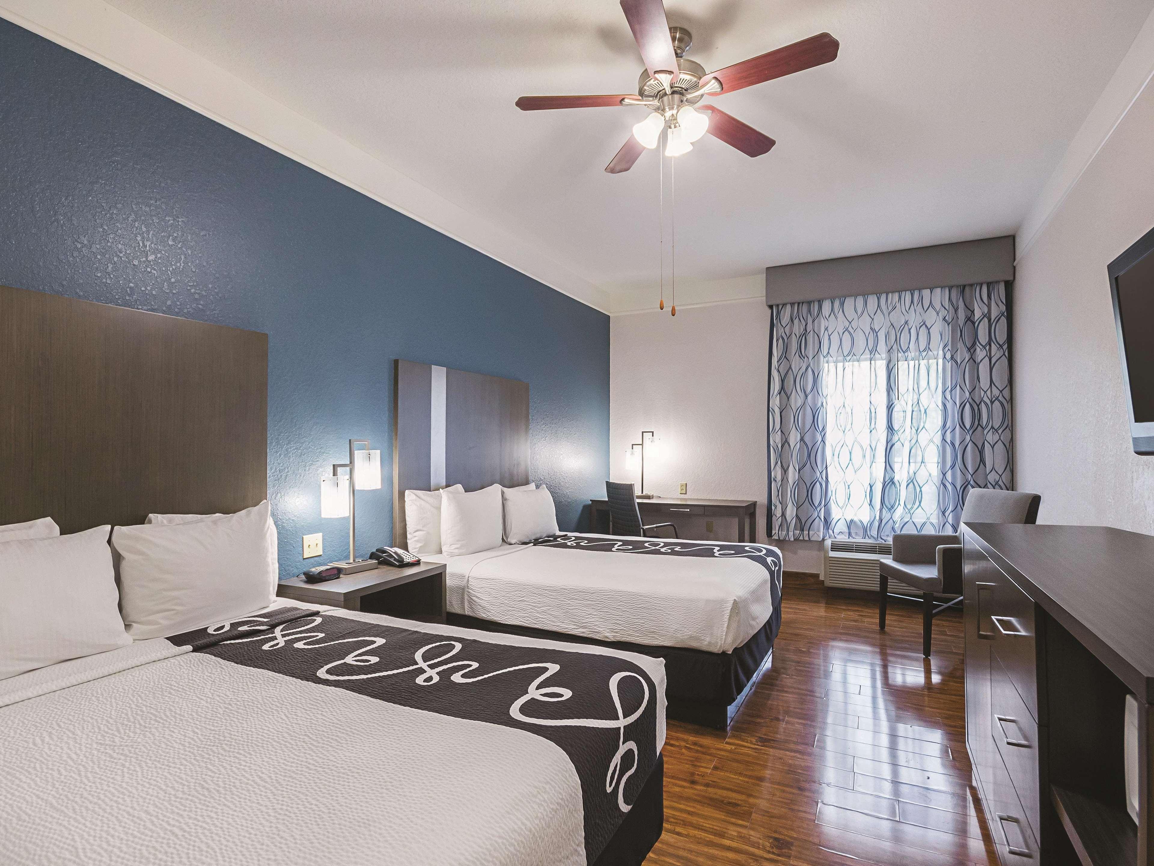 La Quinta Inn & Suite Kingwood Houston Iah Airport 53200 Eksteriør billede